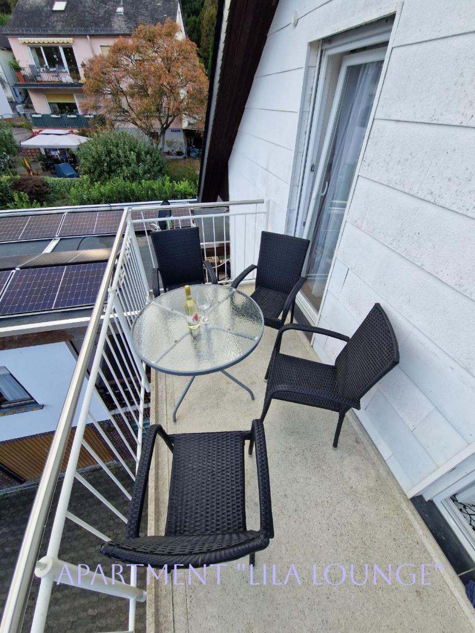 Appartement Weingut Im Moselkrampen à Ellenz-Poltersdorf Extérieur photo